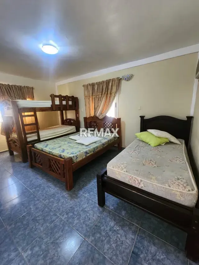 EN VENTA CASA TIPO POSADA EN LA PUERTA MARAVEN - 2