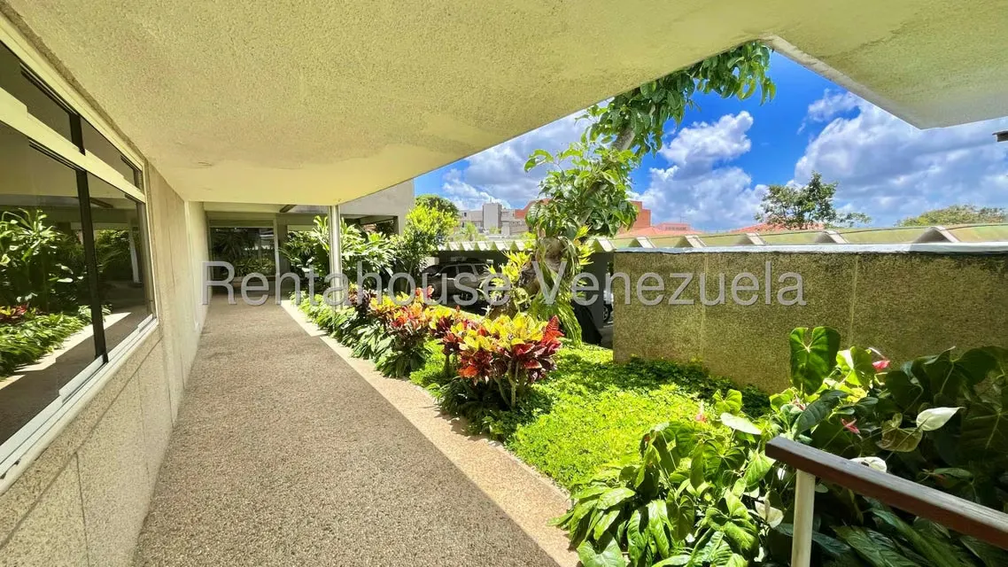 Apartamento (1 Nivel) en Venta en Colinas de Bello Monte, Distrito Metropolitano - 28