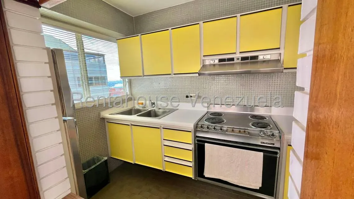 Apartamento (1 Nivel) en Venta en Colinas de Bello Monte, Distrito Metropolitano - 9