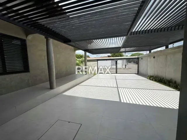 Casa Quinta en Venta Urbanizacion Santa Elena Norte Zona Este- Barquisimeto - 2