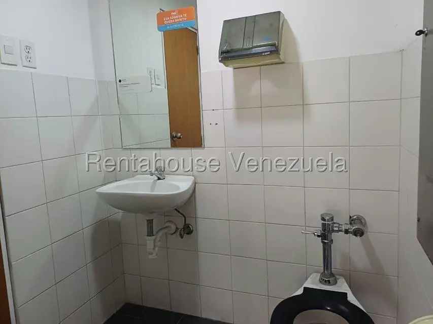 Local Comercial en Alquiler en Las Mercedes, Distrito Metropolitano - 11