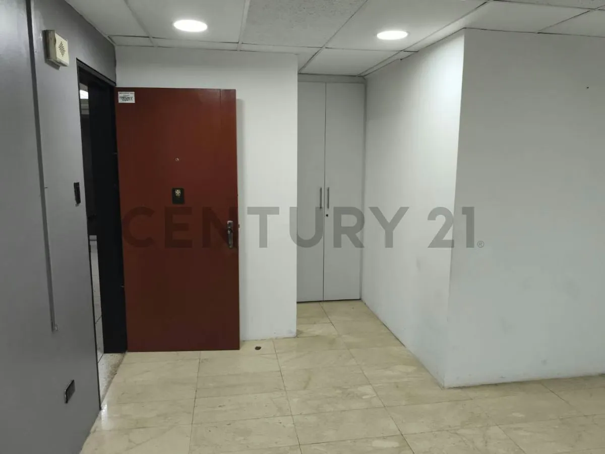 Oficina en alquiler en Centro Profesional Santa Paula, Torre A - 5