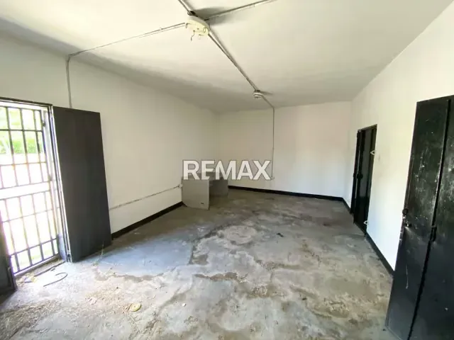 En venta local tipo club, oeste - 11