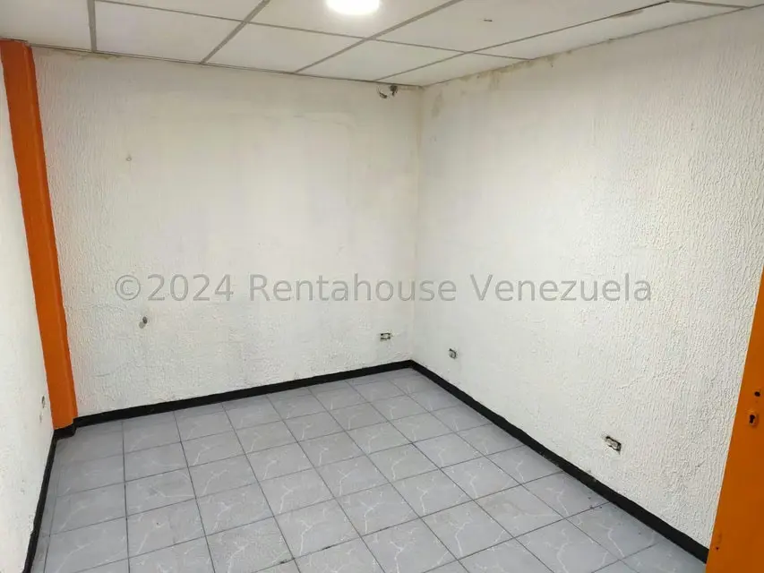 Oficina en Alquiler en Parroquia La Candelaria, Distrito Metropolitano - 11