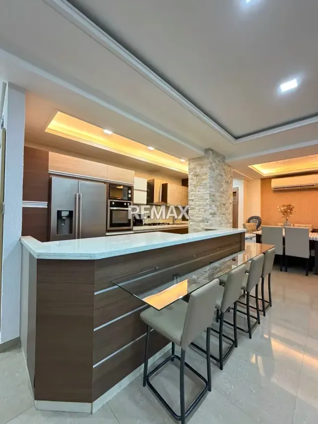 Venta de Moderno Apartamento en Resd. Sevilla Real en Sábana Larga Valencia - 7