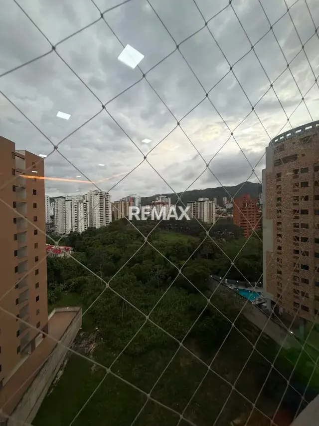 Venta de Moderno Apartamento en Resd. Sevilla Real en Sábana Larga Valencia - 8