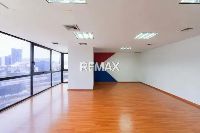 Oficina en alquiler en el CCCT 126M2 - 5