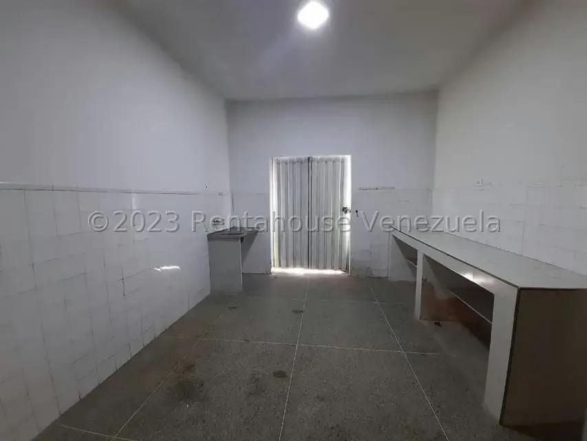 Local Comercial en Alquiler en Parroquia Catedral, Lara - 12