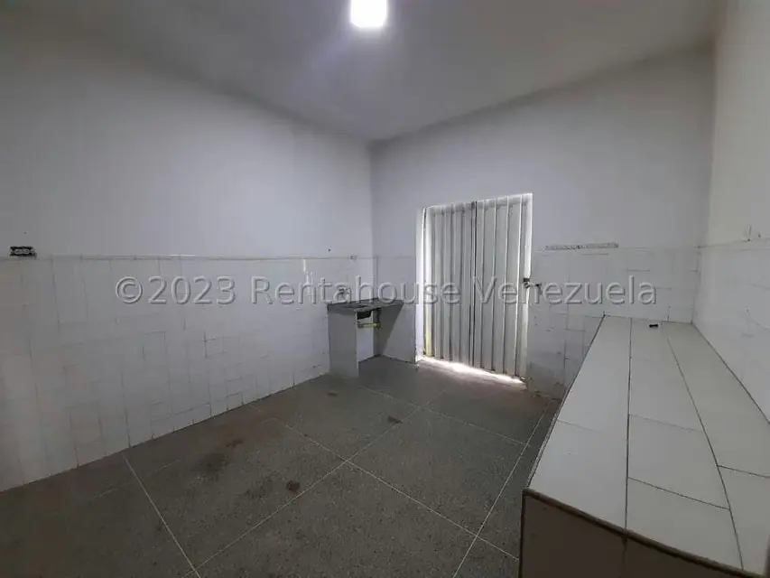 Local Comercial en Alquiler en Parroquia Catedral, Lara - 13
