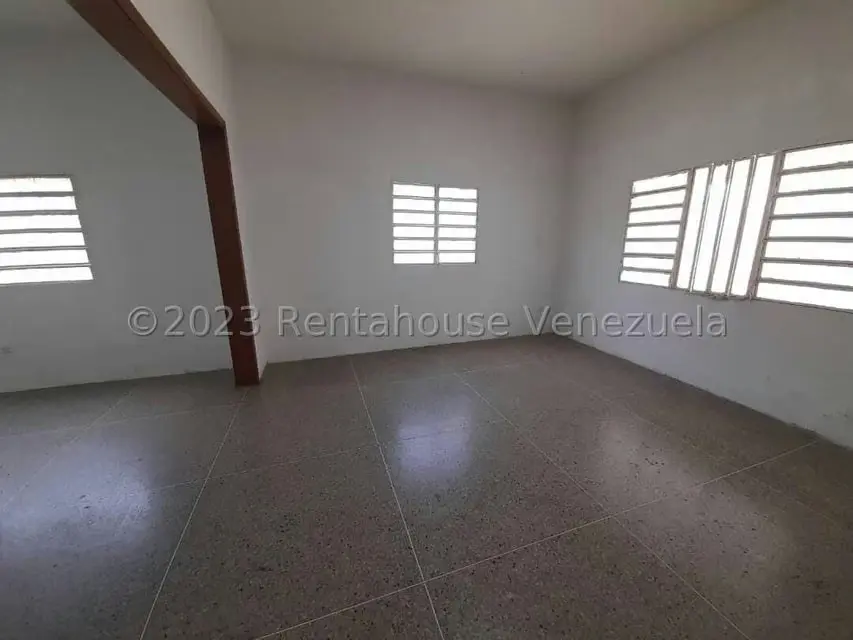 Local Comercial en Alquiler en Parroquia Catedral, Lara - 5