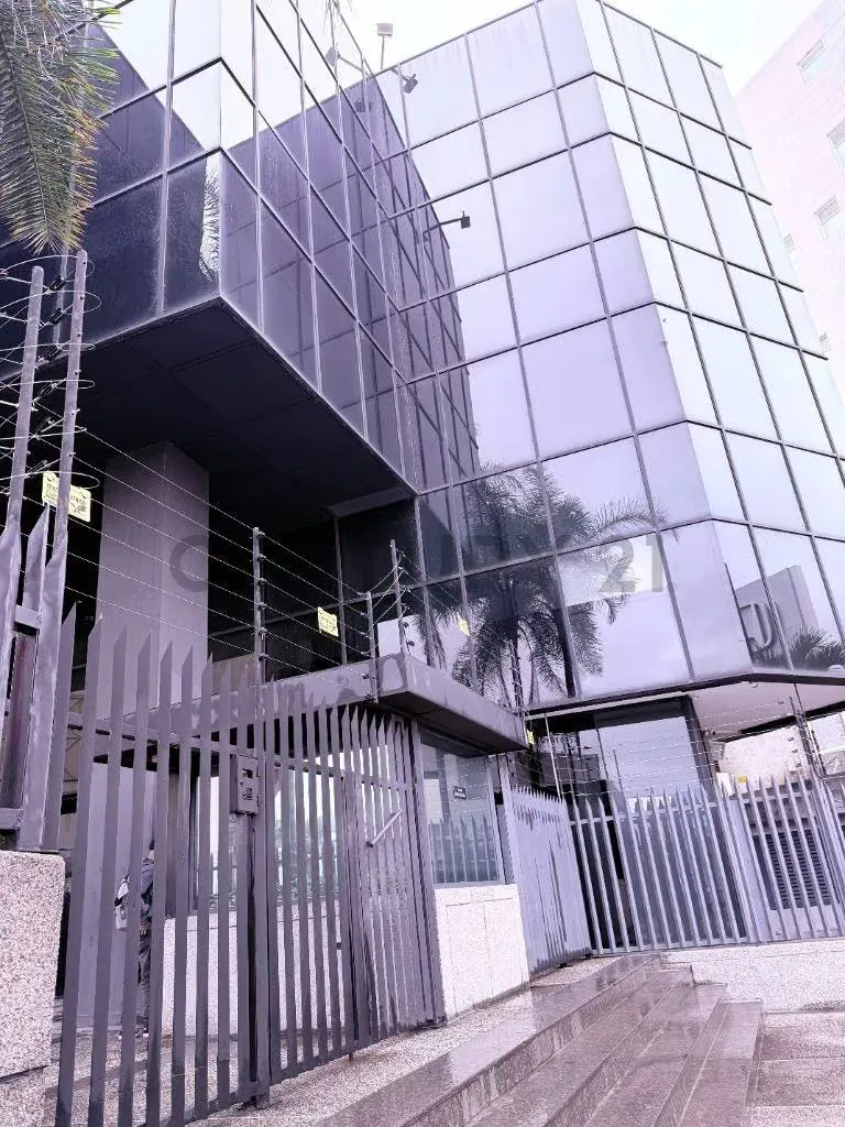 OFICINA EN VENTA - OPORTUNIDAD DE INVERSION AV. PPAL. LOS RUICES. CARACAS - 15