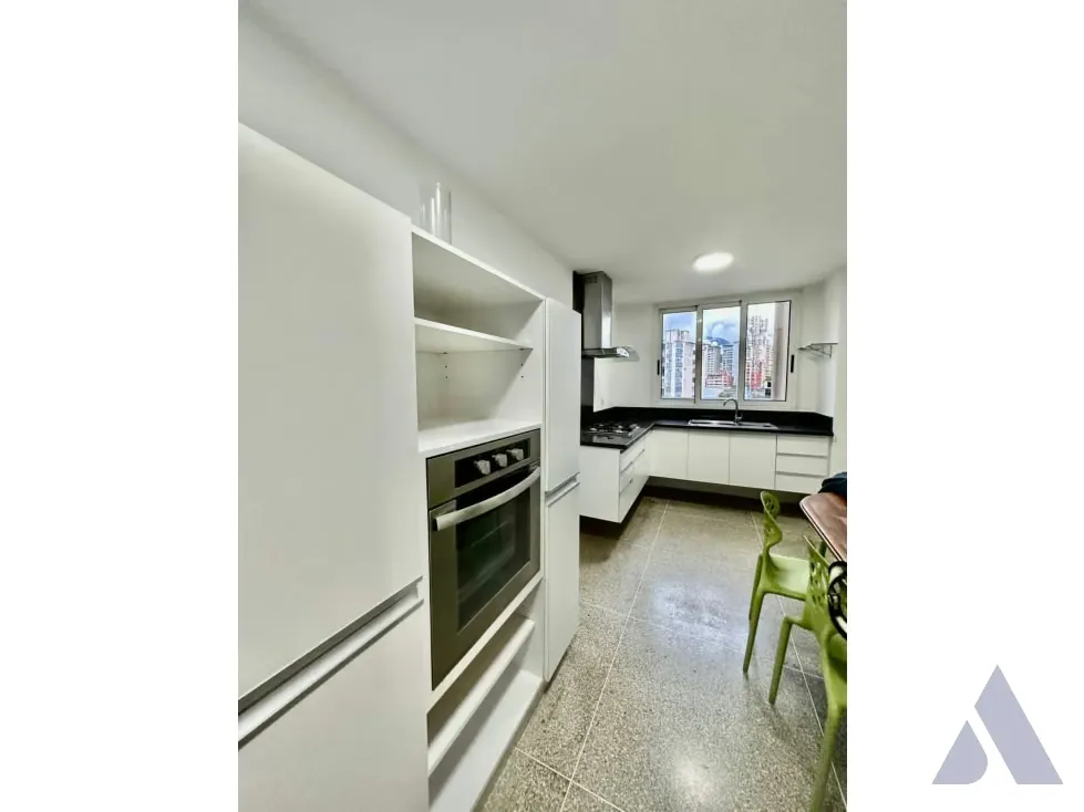 Vendo apartamento 180m2 Los Palos Grandes REF. AMARILLA - 9