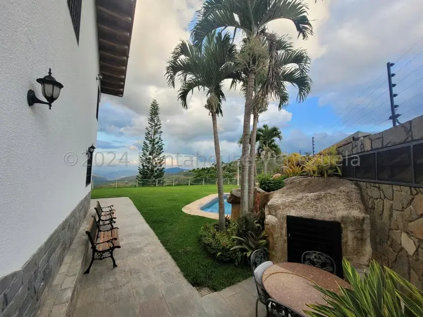 Casa (Duplex) en Venta en La Lagunita Country Club, Distrito Metropolitano - 10