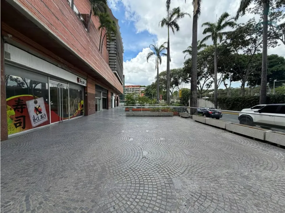 Se alquila Local Comercial 205m² La Castellana