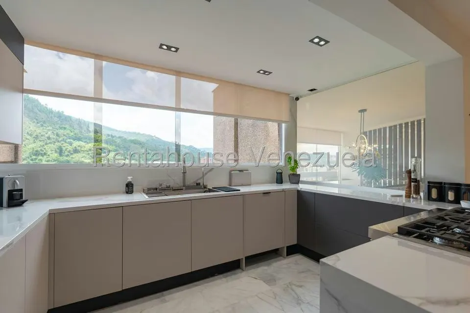 Apartamento (Duplex) en Venta en Las Esmeraldas, Distrito Metropolitano - 20