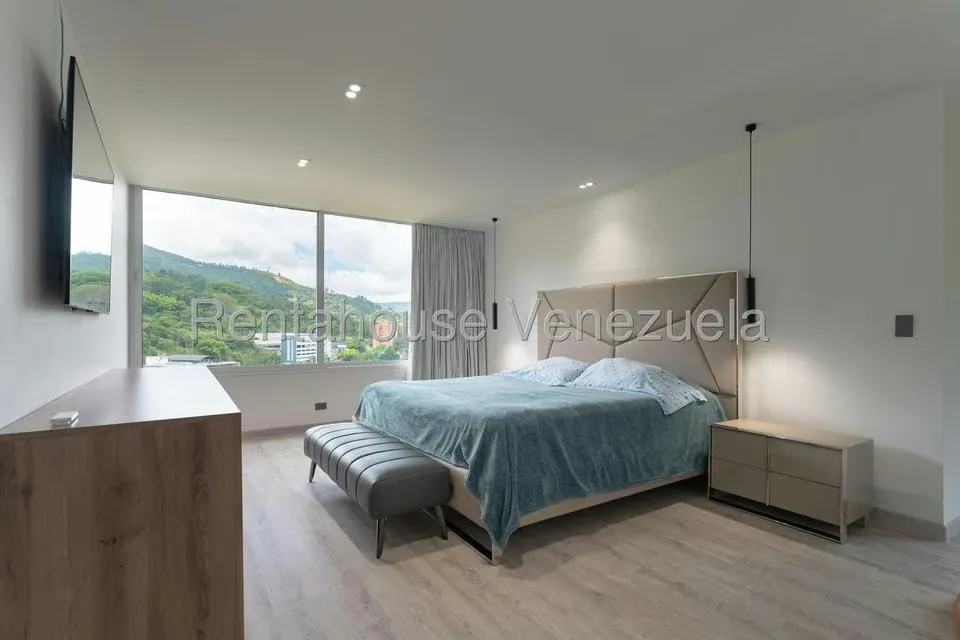 Apartamento (Duplex) en Venta en Las Esmeraldas, Distrito Metropolitano - 27