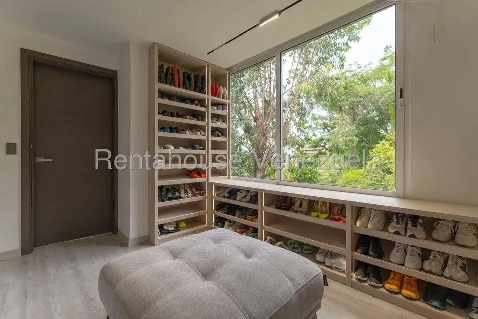 Apartamento (Duplex) en Venta en Las Esmeraldas, Distrito Metropolitano - 29