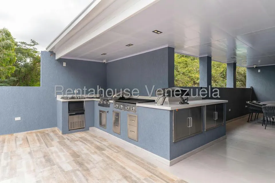 Apartamento (Duplex) en Venta en Las Esmeraldas, Distrito Metropolitano - 40