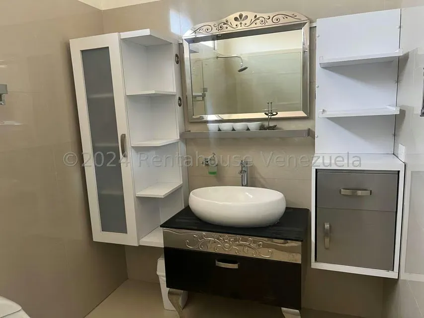 Apartamento (1 Nivel) en Venta en Zona Este, Lara - 23