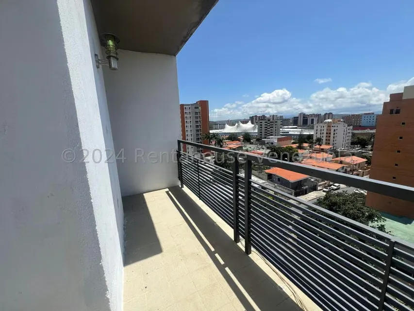 Apartamento (1 Nivel) en Venta en Zona Este, Lara - 32