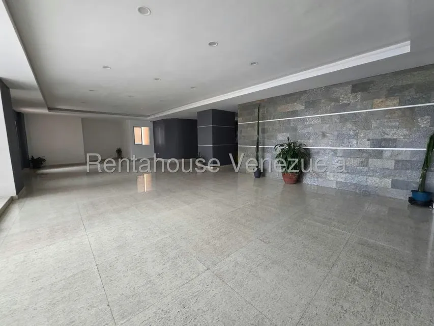 Apartamento (1 Nivel) en Alquiler en El Parral, Carabobo - 2