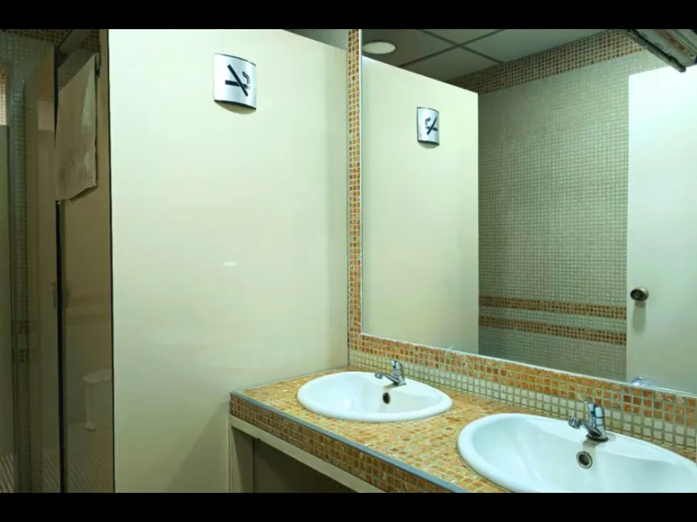 Oficina en Alquiler Urb Los Ruices, 311MT2. 346000 - 8