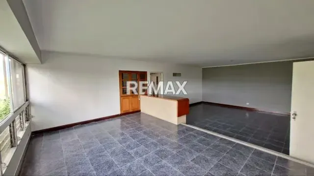 Apartamento en Venta 159 m², muy cerca de la Av. Bolivar Valencia