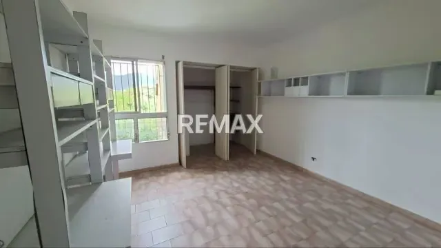 Apartamento en Venta 159 m², muy cerca de la Av. Bolivar Valencia - 13