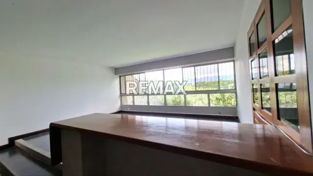 Apartamento en Venta 159 m², muy cerca de la Av. Bolivar Valencia - 5