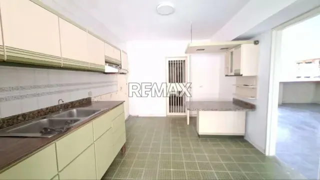 Apartamento en Venta 159 m², muy cerca de la Av. Bolivar Valencia - 8