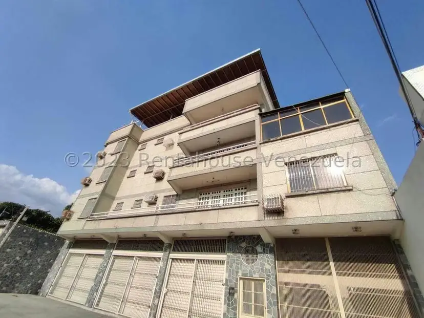 Apartamento (Duplex) en Venta en Lourdes, Aragua