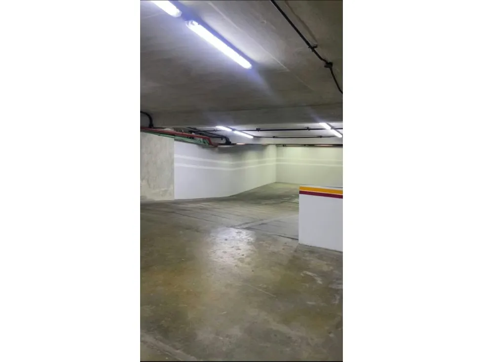 VENTA DE OFICINA EN LAS MERCEDES - 11