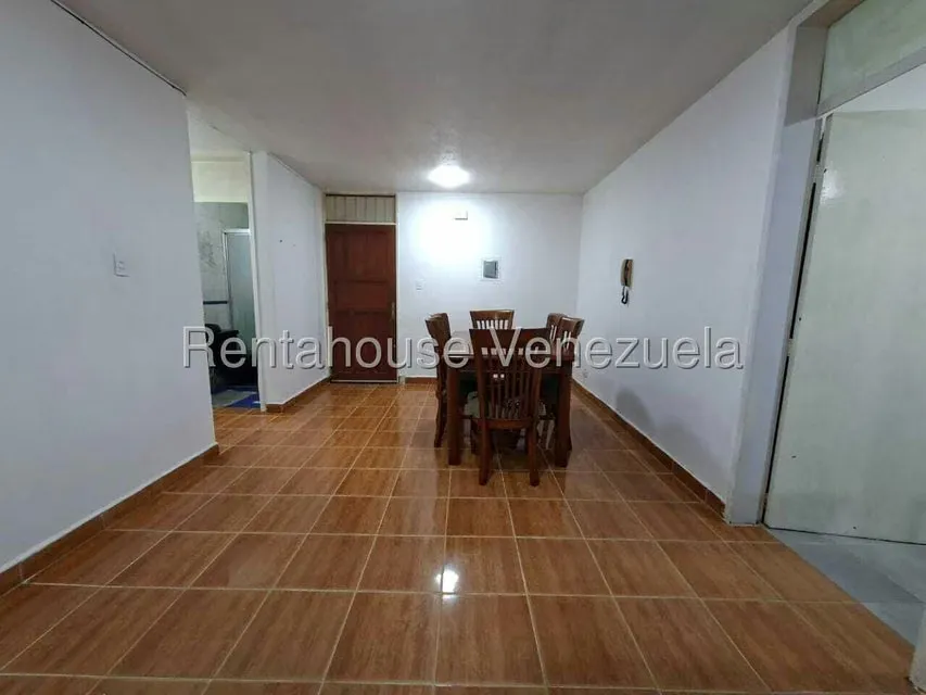 Apartamento (1 Nivel) en Venta en La Montaña, Aragua - 12