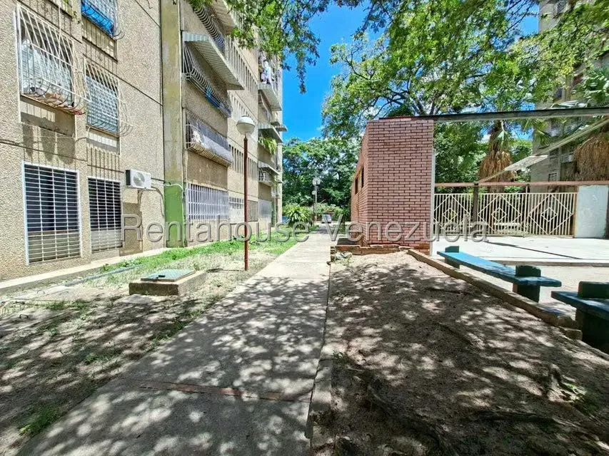 Apartamento (1 Nivel) en Venta en La Montaña, Aragua - 37