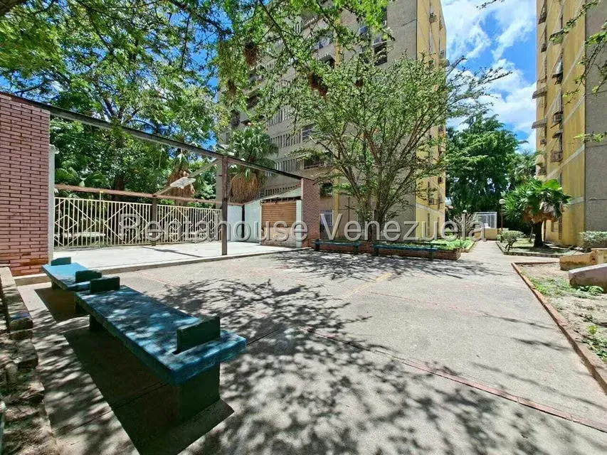 Apartamento (1 Nivel) en Venta en La Montaña, Aragua - 38
