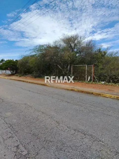 En Venta terreno residencial amplio en Pedro González, Isla de Margarita. - 2