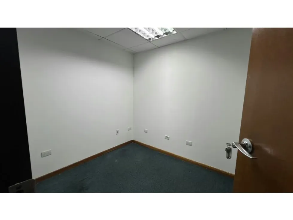 Se alquila Oficina 388m² Concresa - 13