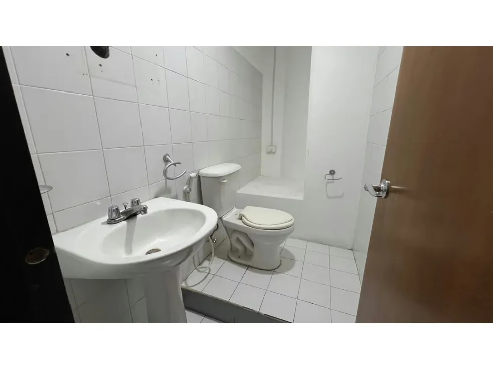 Se alquila Oficina 388m² Concresa - 15