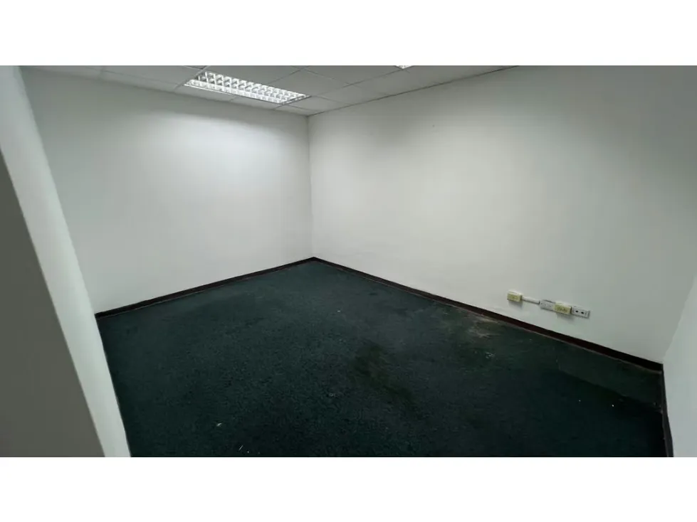 Se alquila Oficina 388m² Concresa - 26