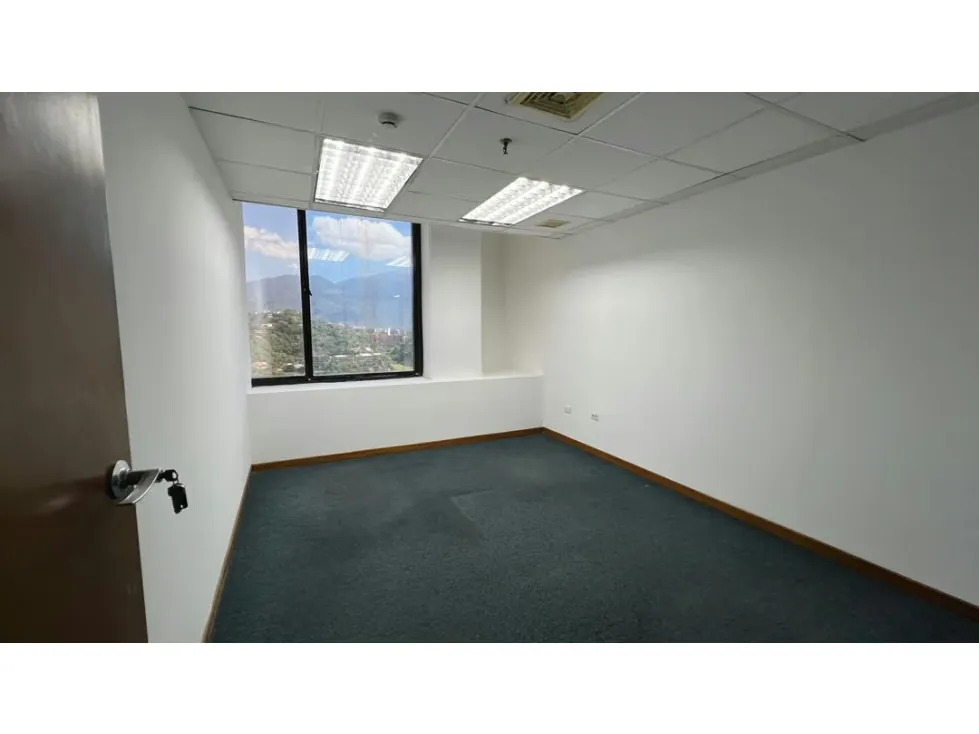Se alquila Oficina 388m² Concresa - 4