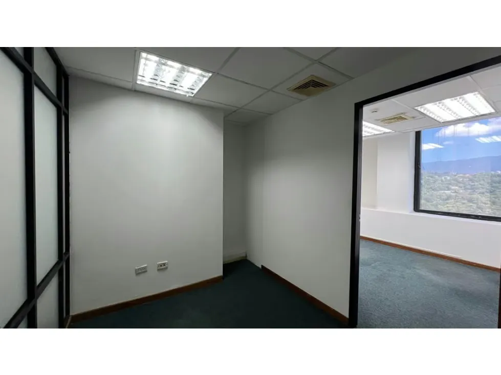 Se alquila Oficina 388m² Concresa - 9