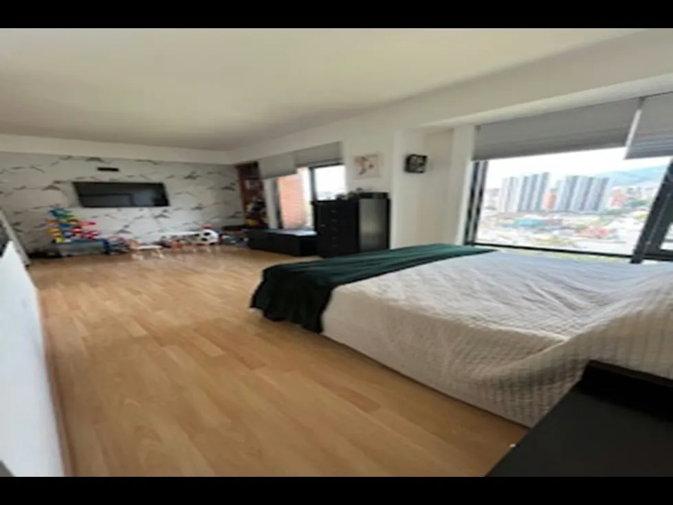 APARTAMENTO - LAS MERCEDES - 190 Mts2 - 8