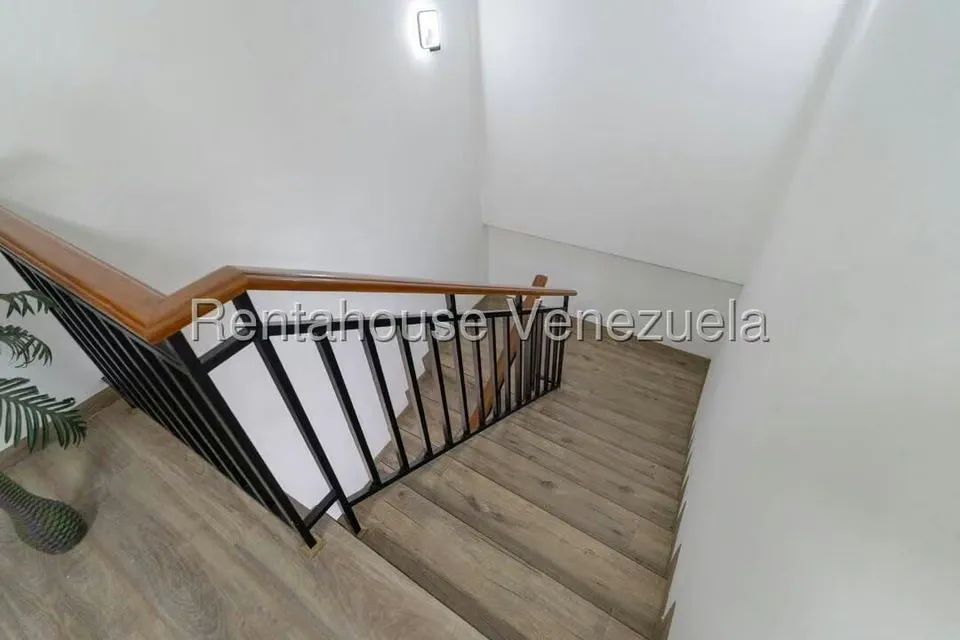 Casa (Duplex) en Venta en Colinas de Vista Alegre, Distrito Metropolitano - 39