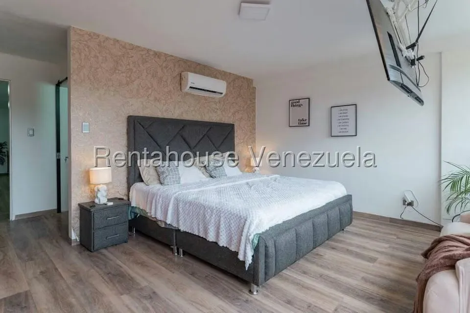 Casa (Duplex) en Venta en Colinas de Vista Alegre, Distrito Metropolitano - 43