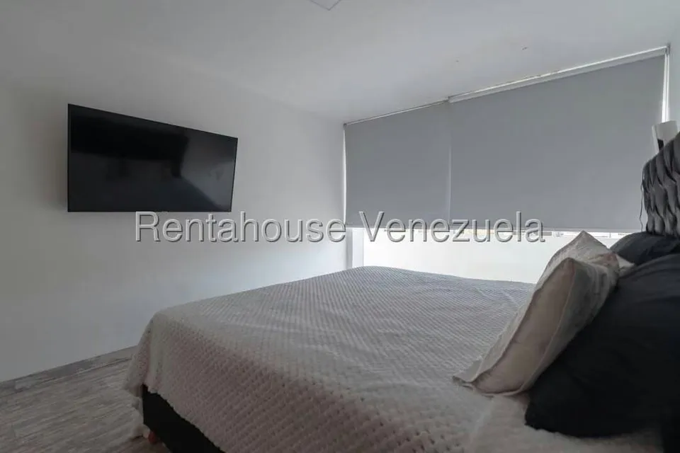 Casa (Duplex) en Venta en Colinas de Vista Alegre, Distrito Metropolitano - 55