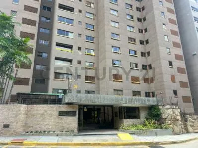 Apartamento con vista al Ávila en Las Mesetas de Santa Rosa de Lima · 164 m²