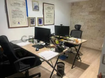 Apartamento con vista al Ávila en Las Mesetas de Santa Rosa de Lima · 164 m² - 4