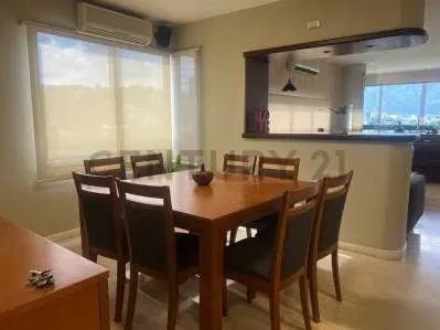 Apartamento con vista al Ávila en Las Mesetas de Santa Rosa de Lima · 164 m² - 9