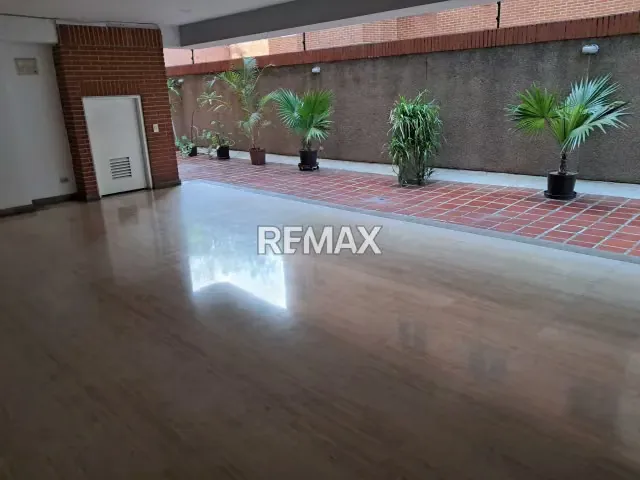 Alquilo apartamento de 50 mt2 en edificio ejecutivo Urb. Campo Alegre - 11