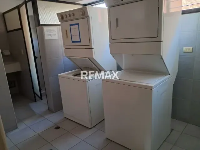 Alquilo apartamento de 50 mt2 en edificio ejecutivo Urb. Campo Alegre - 8
